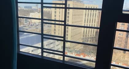 3 Bedroom in the heart of Forest Hills, Queens - 20 minutes from Manhattan!