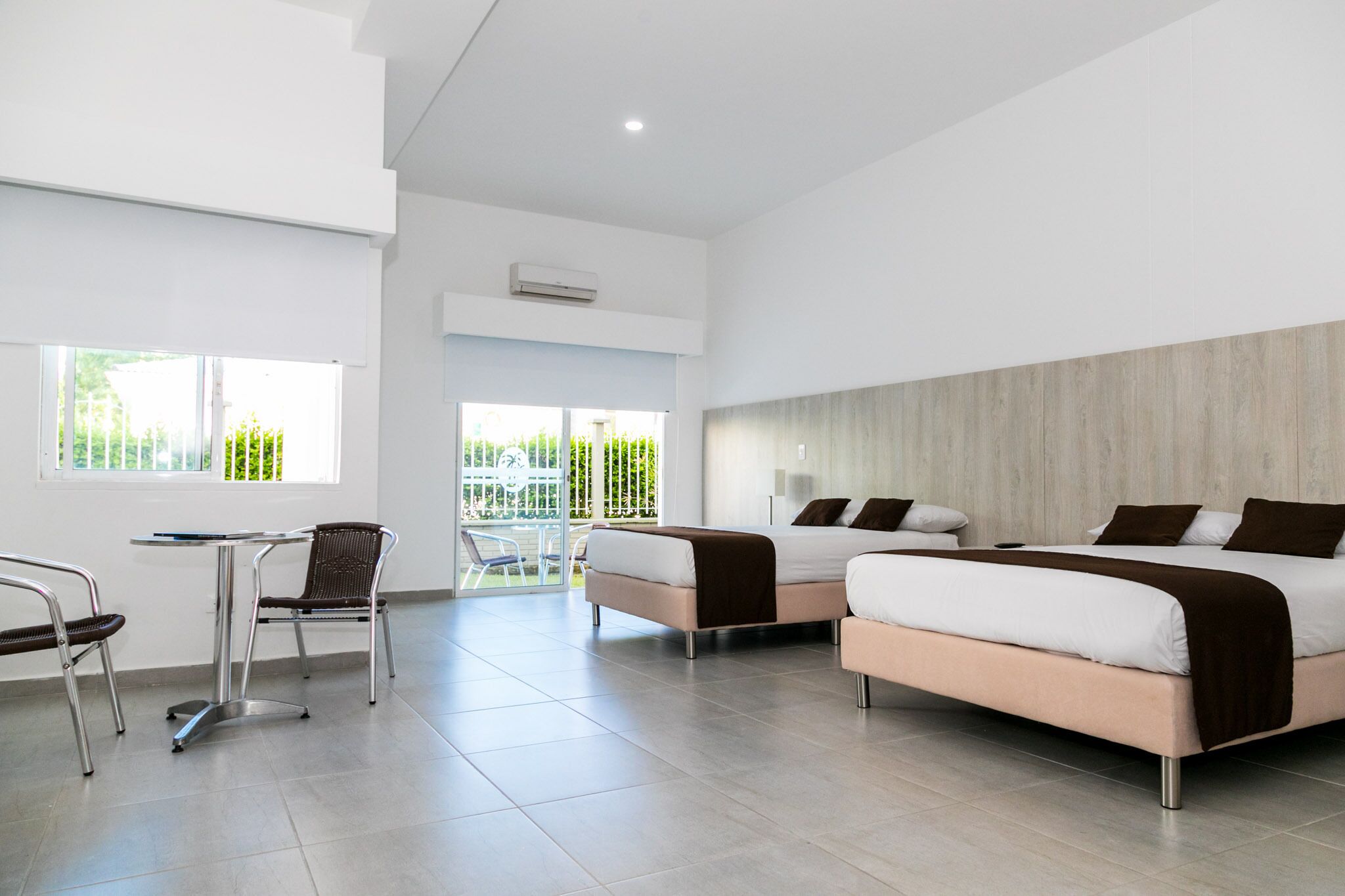 5 bedrooms, individually decorated, individually furnished, free WiFi