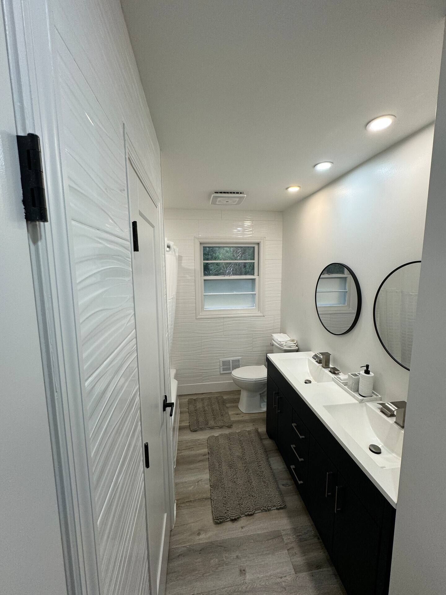 Doccia, asciugamani, sapone, shampoo