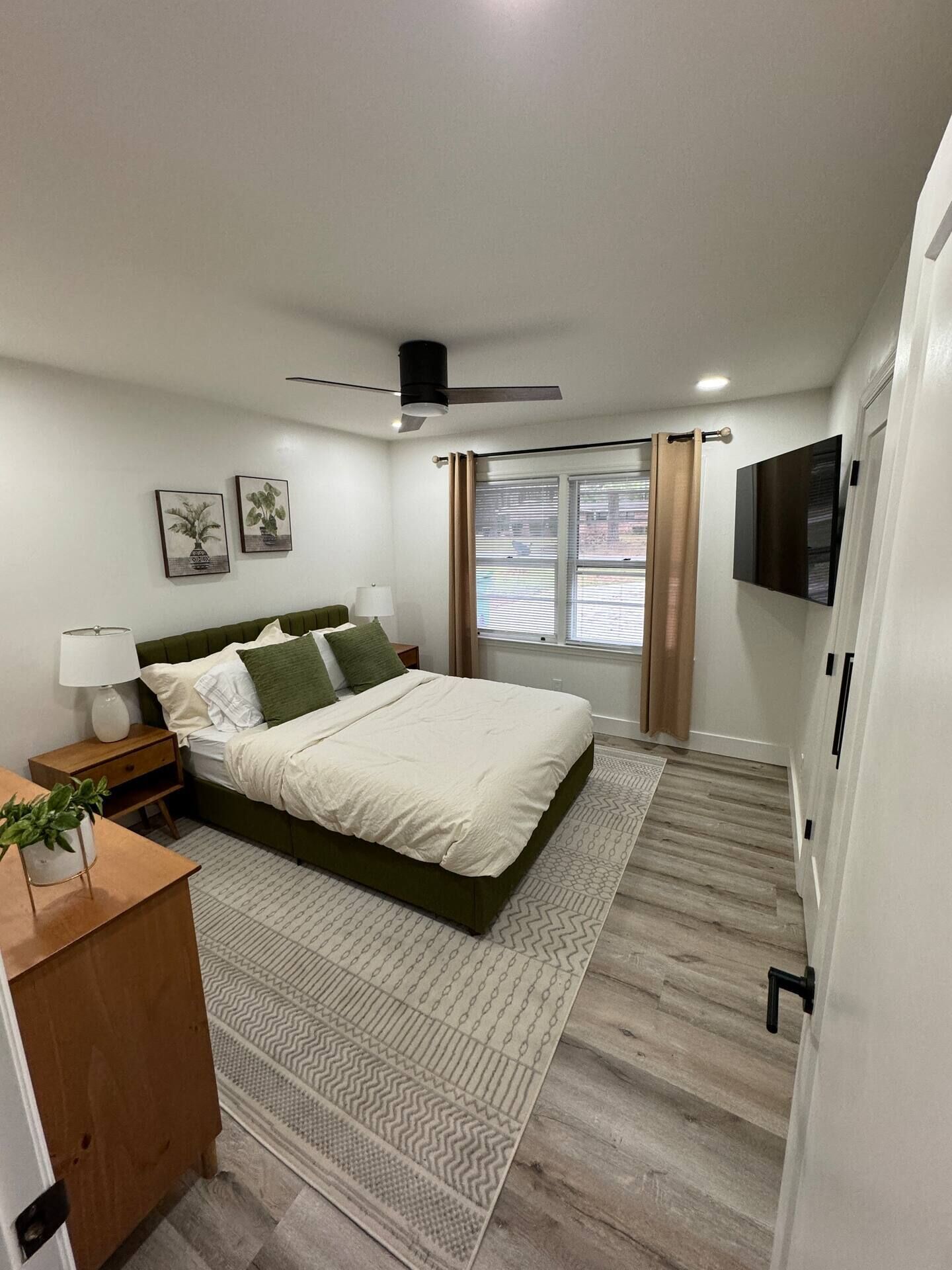 3 camere, ferro/asse da stiro, Wi-Fi gratuito, lenzuola