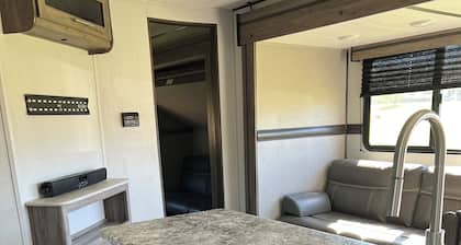 Close to Talladega, Cheha Mountain State Park, Lake Wedowee, and fishing.