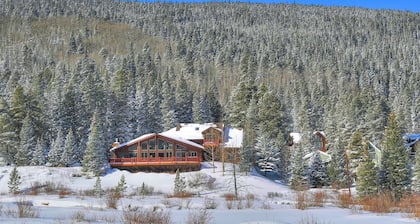 Evans Mountain Lodge