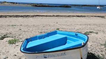 Una playa cerca