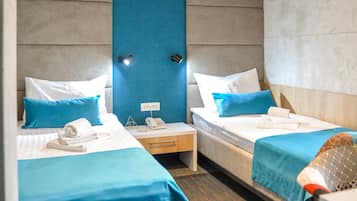 Phòng 2 giường đơn Tiêu chuẩn | 1 phòng ngủ, bàn, truy cập Internet không dây miễn phí