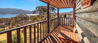 Little Lodge cosy 3 bedroom house