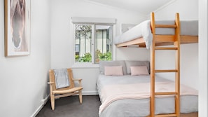 3 chambres, fer et planche Ă repasser, Wi-Fi, draps fournis