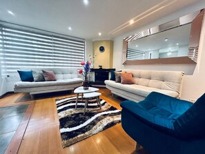 Living area - Spacios Grand Park 93 (Bogotá)