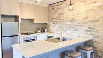 Mikrowelle, Ofen, Herdplatte, GeschirrspĂŒler