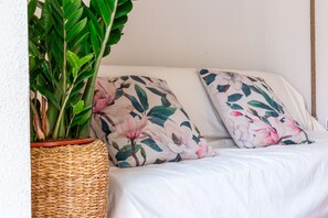 2 chambres, fer et planche à repasser, Wi-Fi gratuit, draps fournis