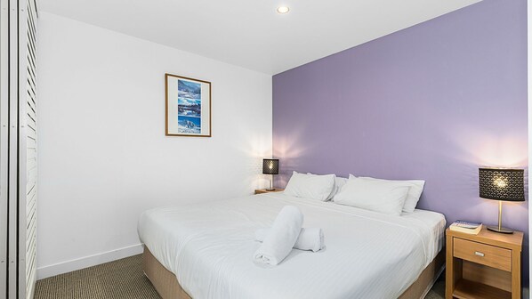 1 slaapkamer, een strijkplank/strijkijzer, wifi, beddengoed