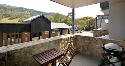 Squatters Run 1 ideally positioned in the centre of Thredbo Village