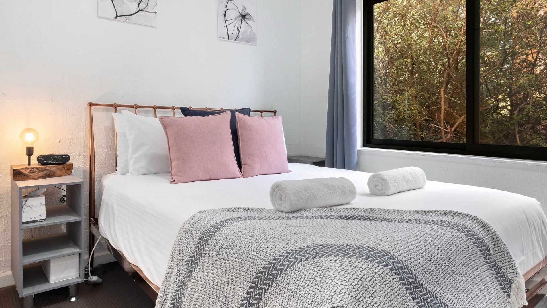 3 chambres, fer et planche à repasser, Wi-Fi, draps fournis