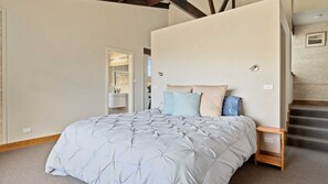 1 chambre, fer et planche à repasser, Wi-Fi, literie fournie