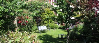 Grande Maison de Ville Avec Jardin et Parking Privé; Idéale Pour Grande Famille