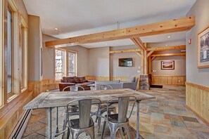 Interior - Outstanding Location Outdoor Hot tub Short walk to the lifts TX205 (Copper Mountain)