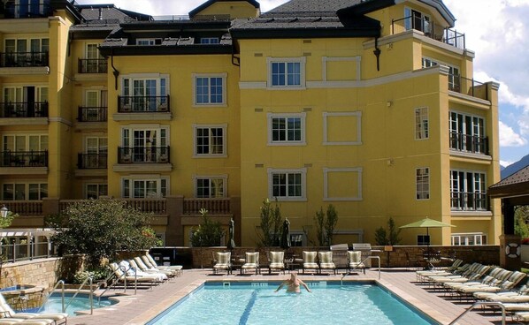Pool - Ritz Carlton Vail 3Bedroom 3.5 bathroom with Balcony and outdoor pool (Vail)