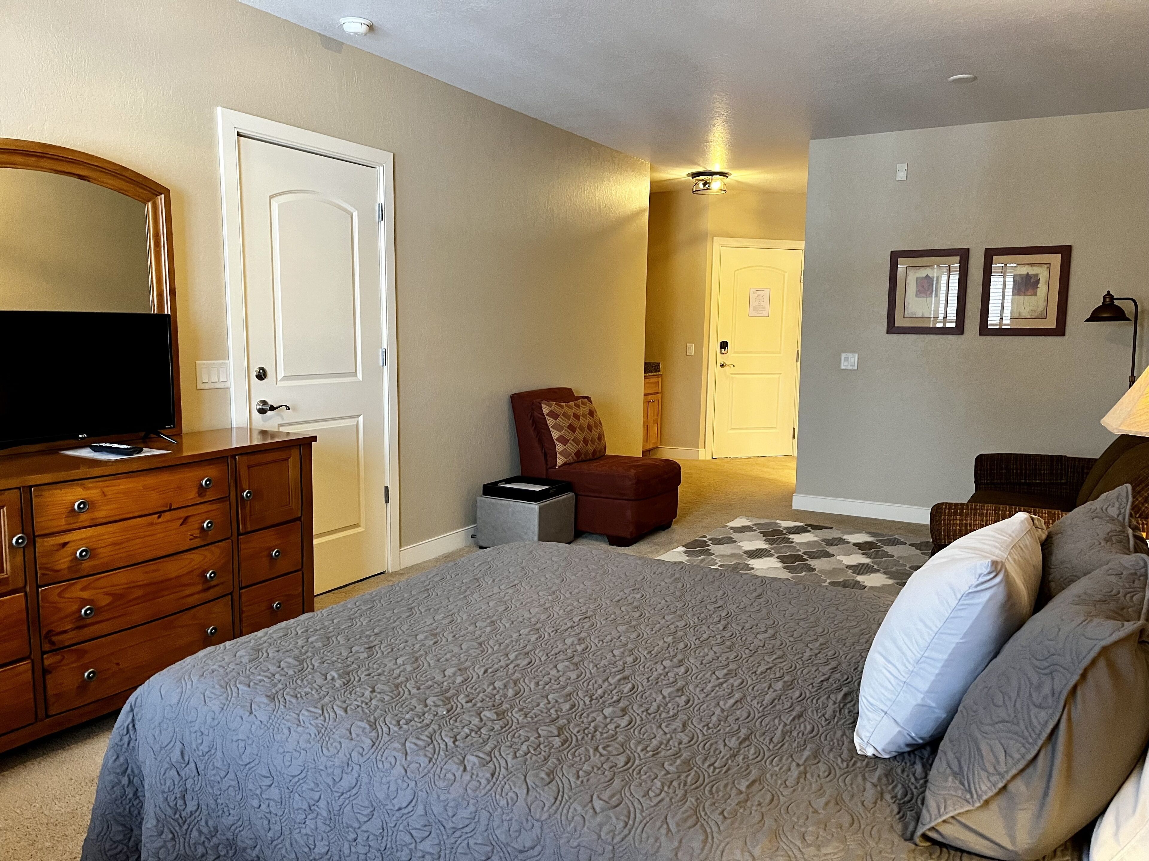 1 soverom, strykejern/-brett, wi-fi og sengetøy