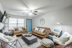 スマートテレビ、暖炉