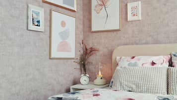 1 bedroom, iron/ironing board, WiFi, bed sheets
