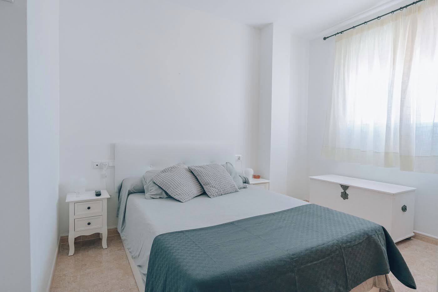 2 slaapkamers, een strijkplank/strijkijzer, gratis wifi, beddengoed