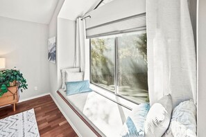 Interior - Cozy alpine retreat (Flagstaff)