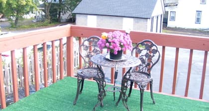 Cozy, comfortable and conveniently close to historic downtown Stroudsburg!