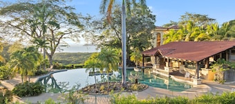 Secluded Penthouse - Sunset Views - Private Pool