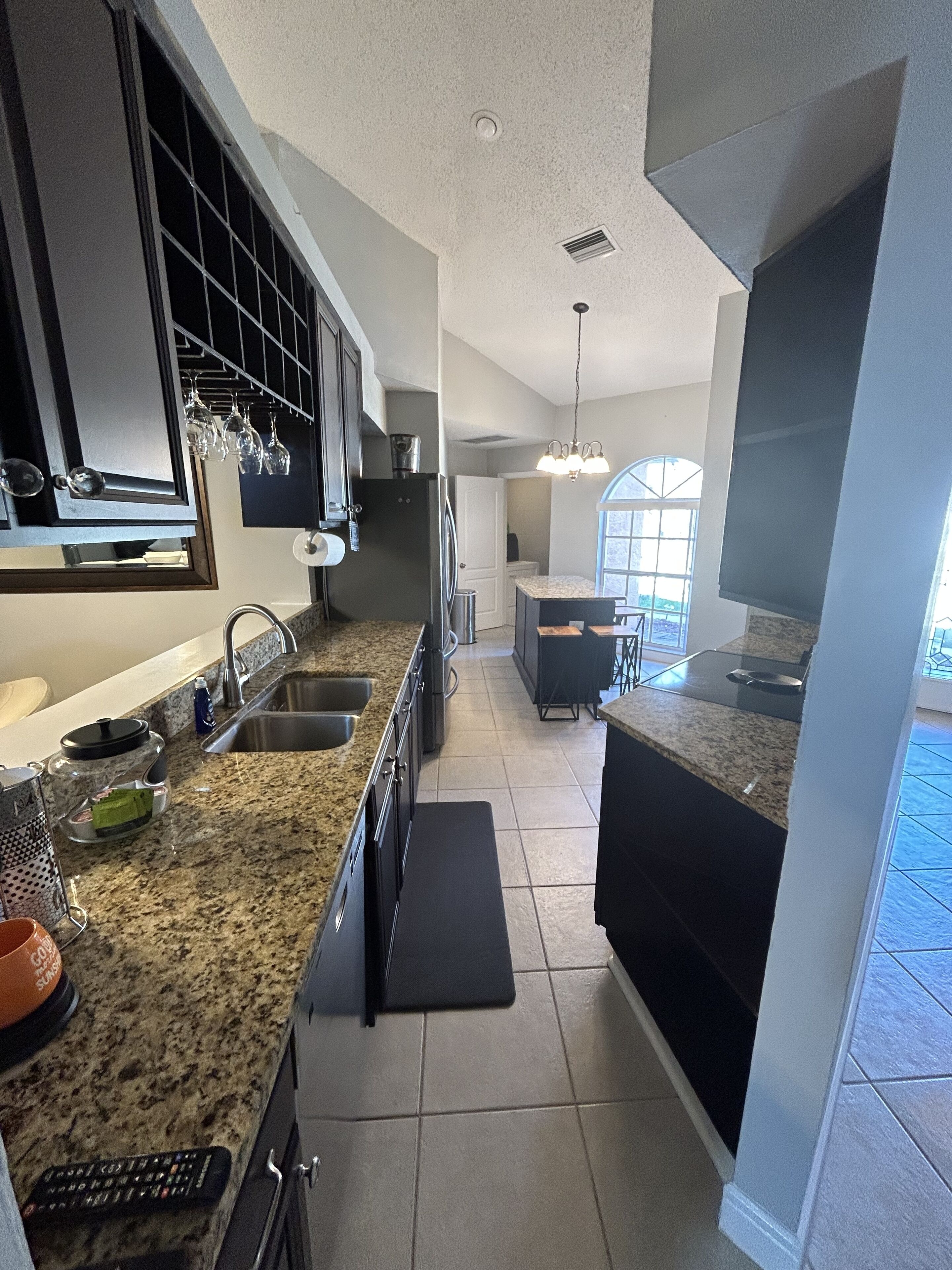 冰箱、微波炉、烤箱、炉灶