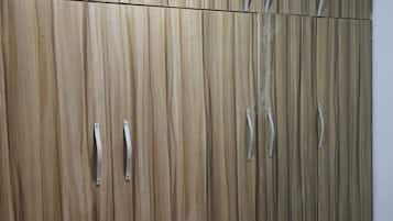 Deluxe Single Room | Free WiFi