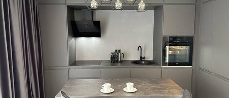 Refrigerador y horno