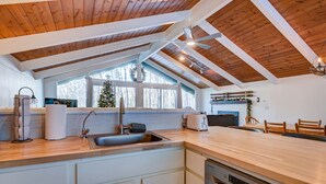 Unclassified image, 5 of 48, button - Beautiful Chalet 2 minutes from the Saco River 🚣🔥🌲🗻 (Bartlett)