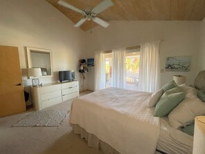3 bedrooms, desk, free WiFi, bed sheets