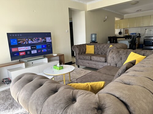 Tranquil Elegance: 3 Beds with SQ in Kilimani, the heart of Nairobi