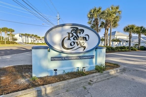 Property entrance - Baberville By Book That Condo (Panama City Beach)