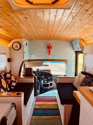 Interior - Stylish Skoolie Lake Cumberland (Monticello)