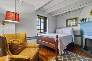 2 chambres, bureau, accès au Wi-Fi (inclus), literie fournie