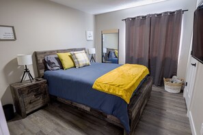 4 bedrooms, desk, travel cot, free WiFi
