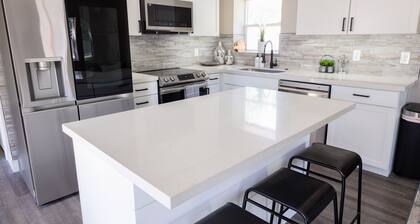 New remodel family friendly and just minutes from downtown and ski resorts