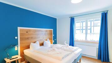 1 habitación, caja de seguridad en la habitación y cuna de viaje