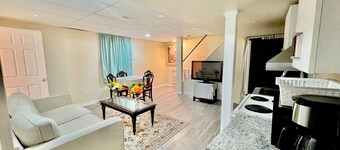 2BR Basement Apt in Newmarket
