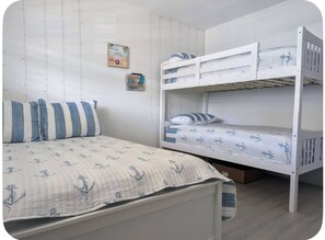 2 bedrooms, iron/ironing board, WiFi, bed sheets