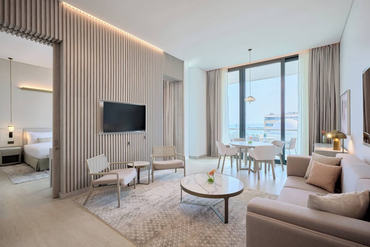 Suite, 1 Bedroom, Balcony | Minibar, in-room safe, laptop workspace, blackout drapes