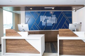 Exterior - Holiday Inn Express and Suites Prince Albert South by IHG (Prince Albert)