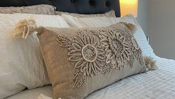 1 chambre, bureau, Wi-Fi gratuit, draps fournis