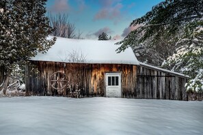 Exterior - Ancestral Wooden Chalet - St-Gabriel de Brandon (Mandeville)