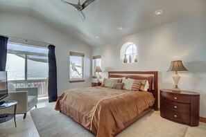 Premier Townhome | 4 bedrooms, individually decorated, individually furnished - Summit Siesta (Breckenridge)