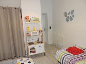 2 bedrooms, free WiFi, bed sheets