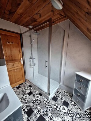 Bathroom - Chez Guillaume - Briffons (BRIFFONS)