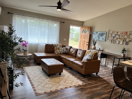 Elegant 3 br 2 b house