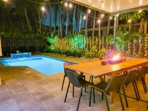 Outdoor pool - Luxe Pool & Fire Pit | 5 min to Dolphin Mall (Miami)